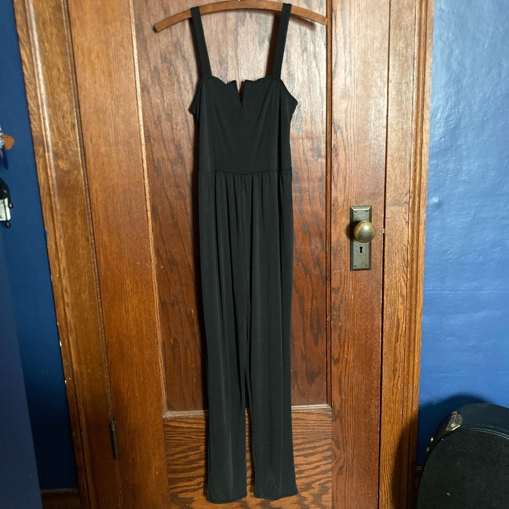 AERO Seriously Soft V-Wire Black Jumpsuit - Women's Size S